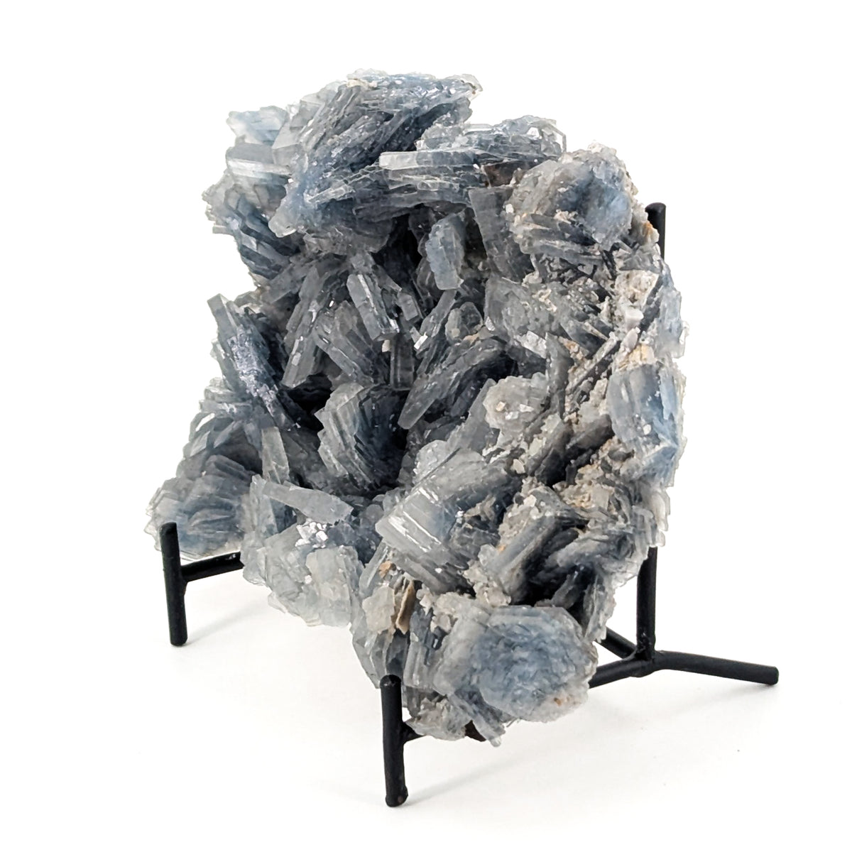 Cavnic Blue Barite specimen, barium sulfate, from Cavnic Mine, Cavnic, Maramureș County, Romania.