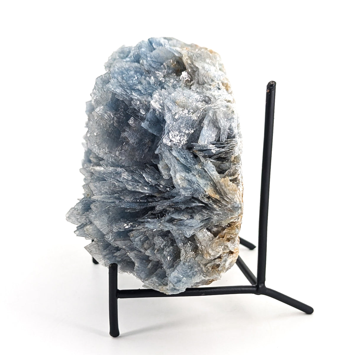 Cavnic Blue Barite specimen, barium sulfate, from Cavnic Mine, Cavnic, Maramureș County, Romania.
