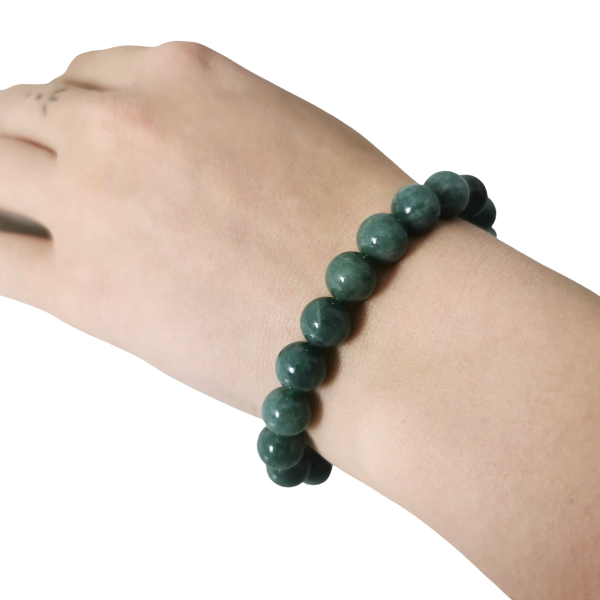 Jadeite bead bracelet from Guatemala – single bracelet on a wrist