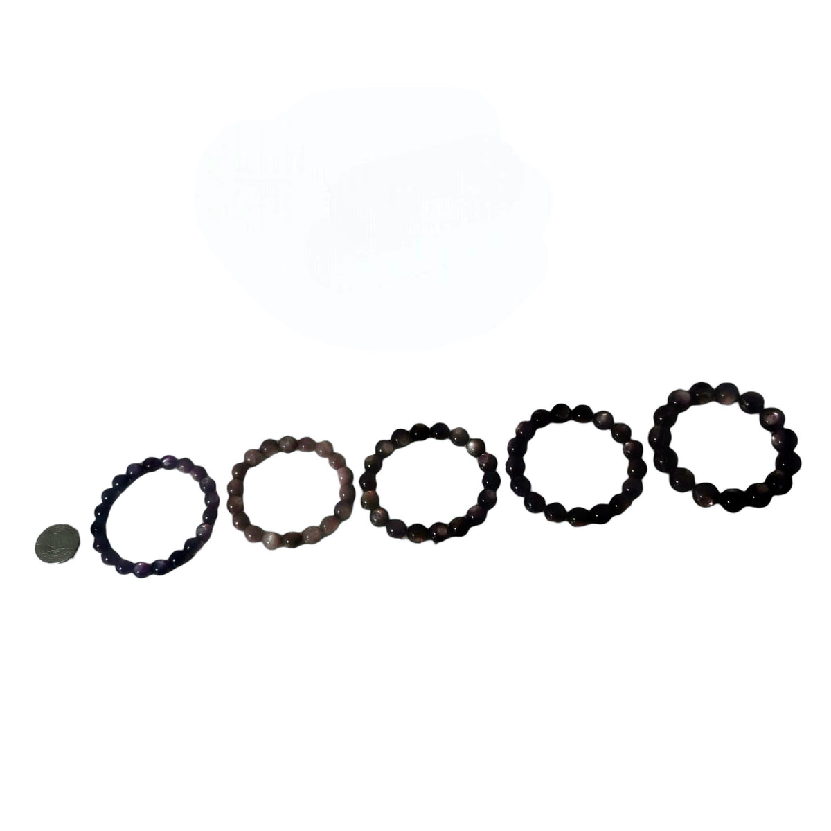 Lepidolite bead bracelet – row of sizes with a coin
