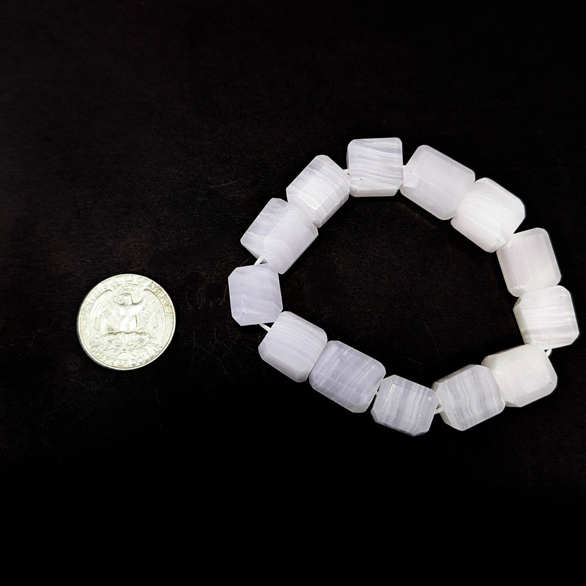 Mangano Calcite bead bracelet.