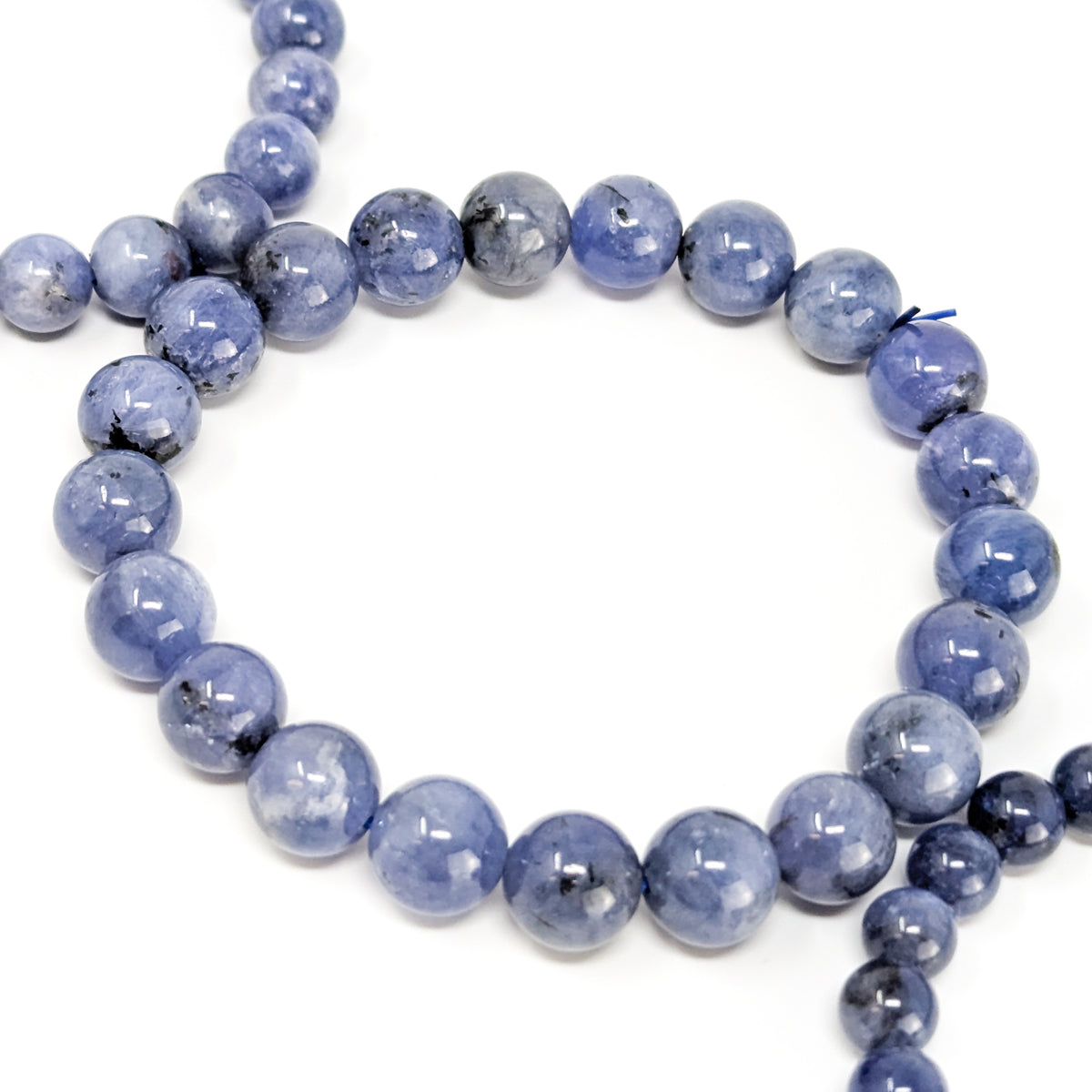 Tanzanite bead bracelet – close-up of beads