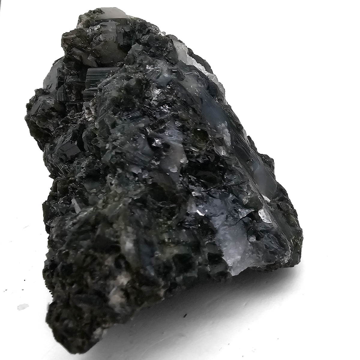 Tourmaline specimen, a tourmaline group mineral, from Cruzeiro Mine, São José da Safira, Minas Gerais, Brazil.