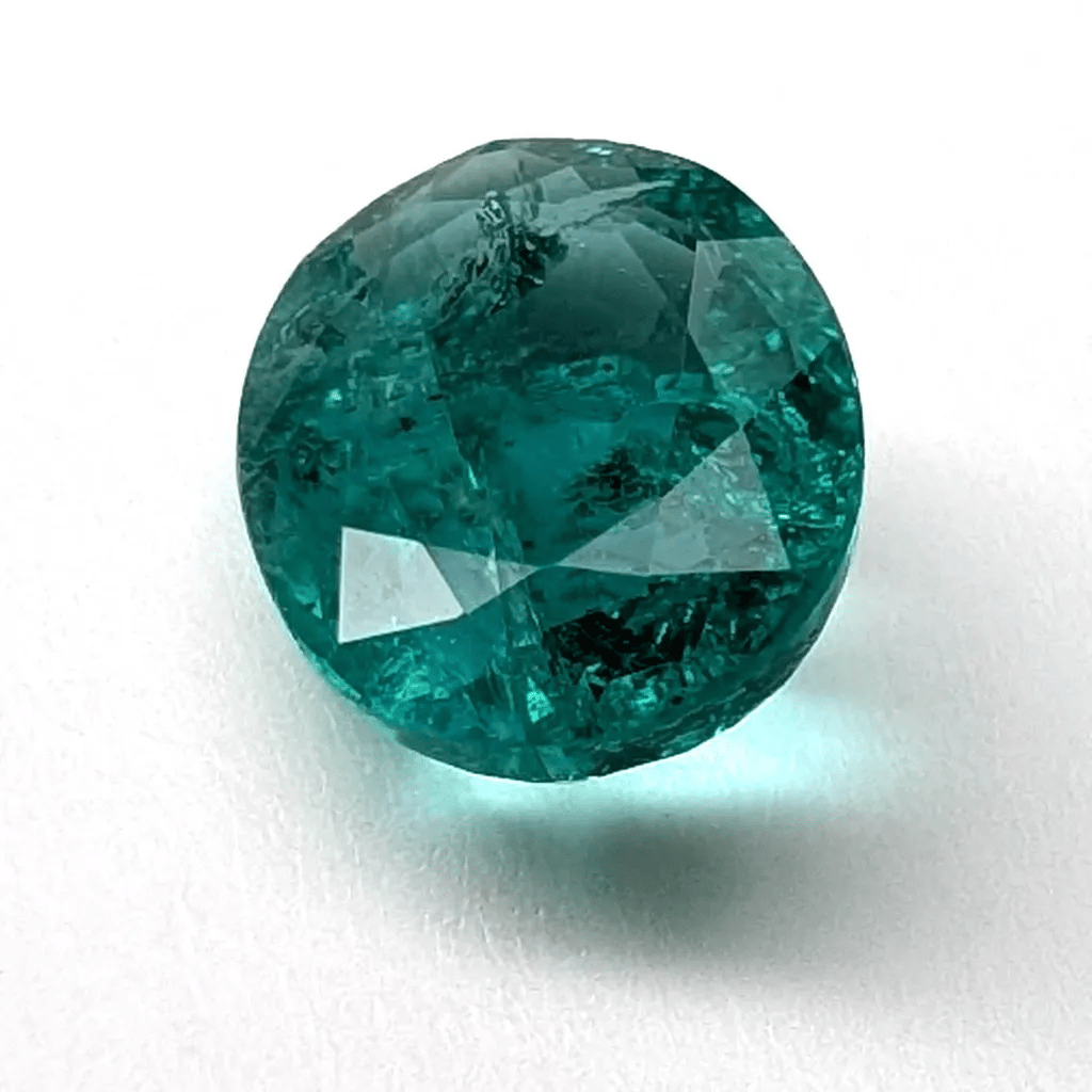Emerald faceted oval cut gemstone, 1.90ct, rotating view