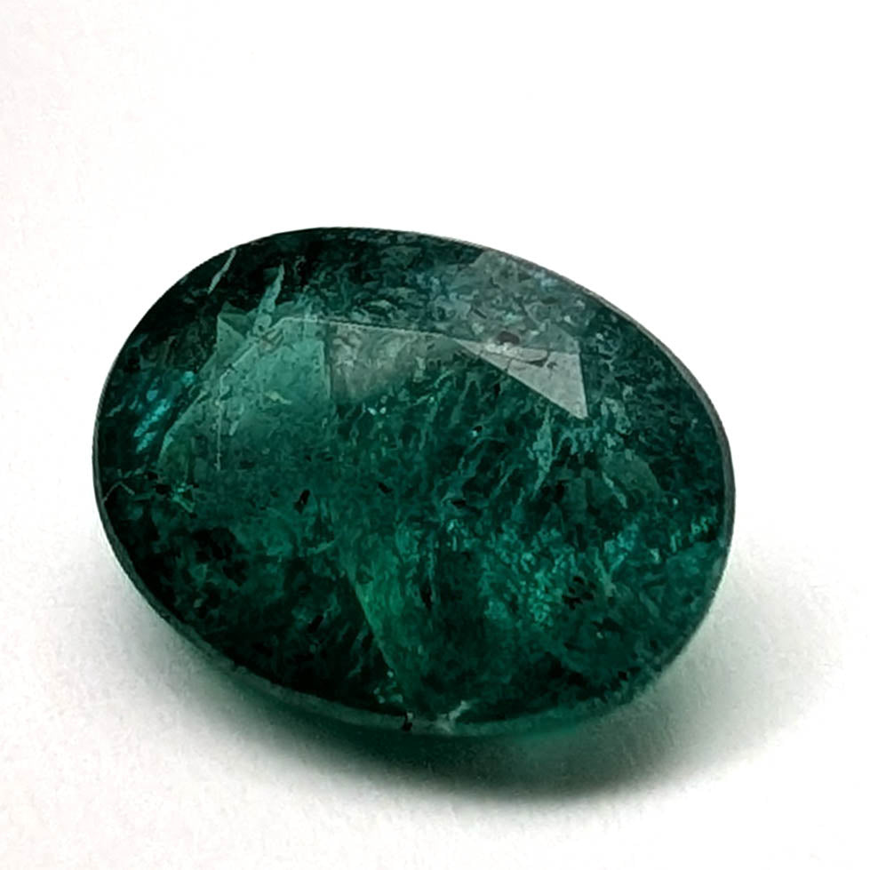 Emerald faceted oval cut gemstone, 2.45ct, alternate angle, view 15 of 18