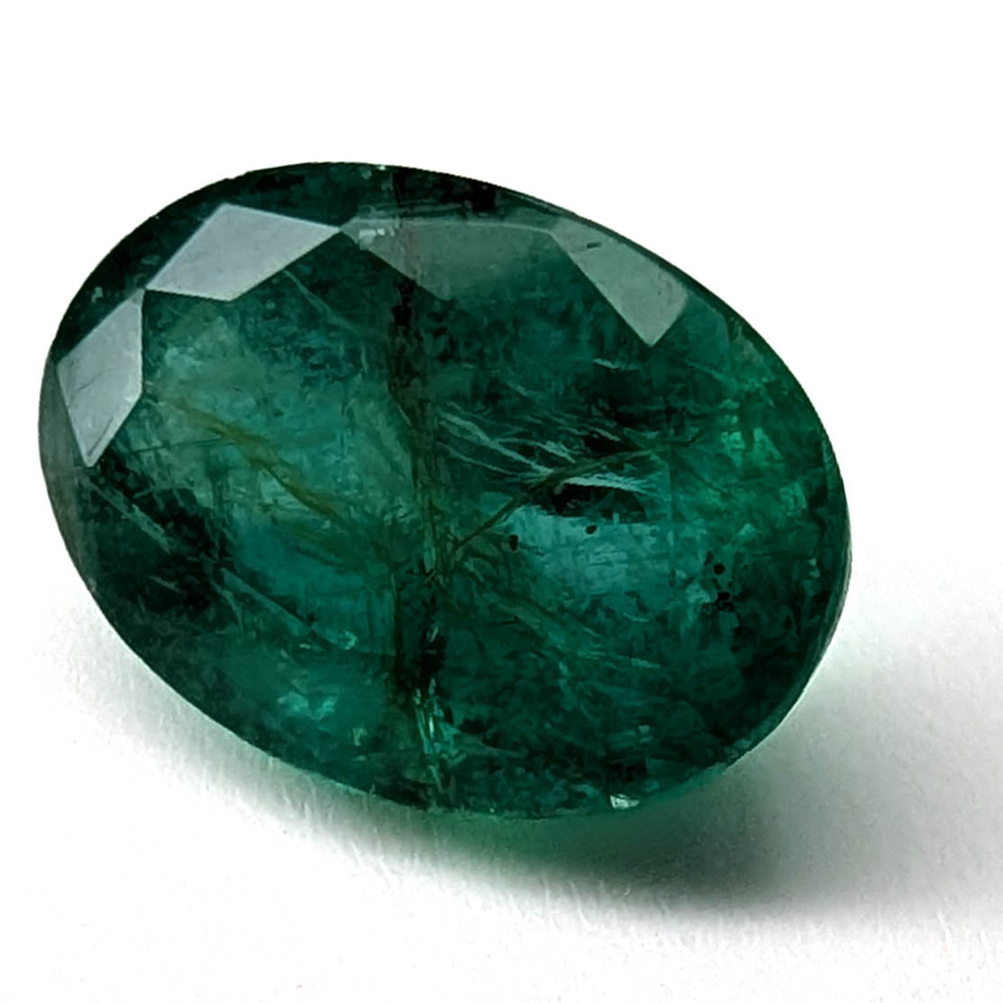 Emerald faceted oval cut gemstone, 3.22ct, alternate angle, view 3 of 12
