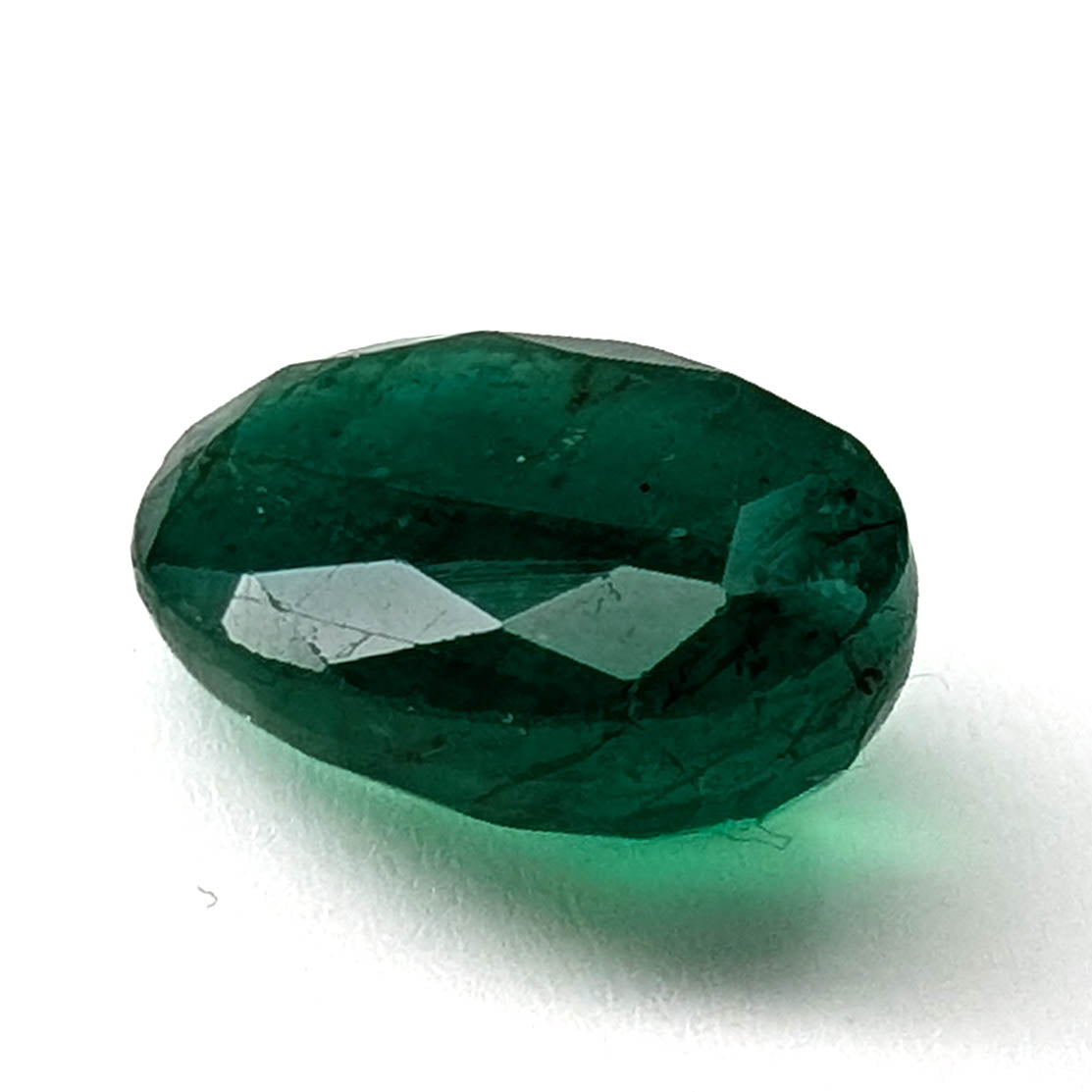 Emerald faceted oval cut gemstone, 3.84ct, alternate angle, view 6 of 9