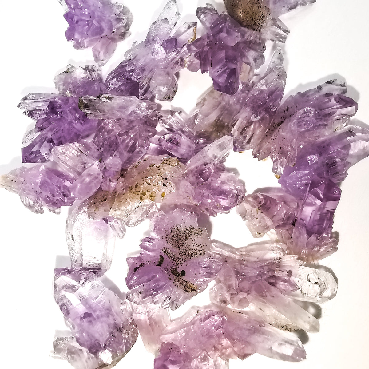 Americruz amethyst cluster from Washington – close-up of clusters