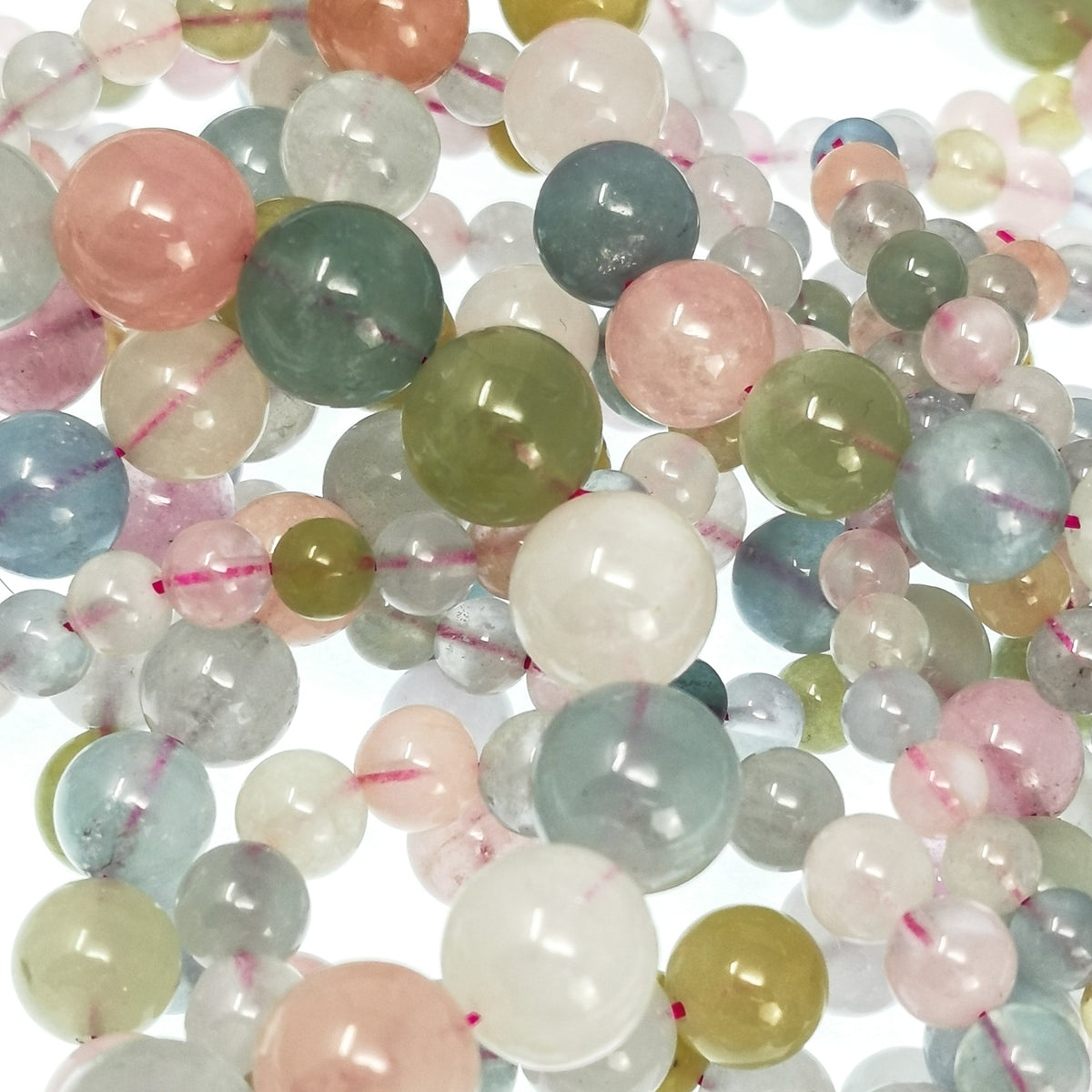 Beryl bead bracelet: beads, close view