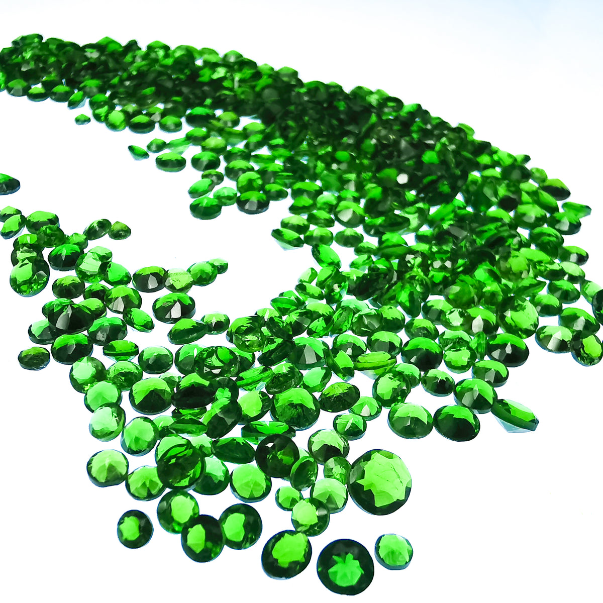 Chrome Diopside facet.