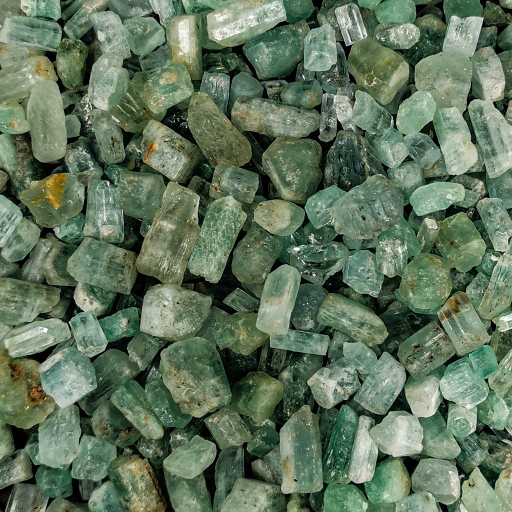 Emerald crystal from Nigeria – close-up of many crystals