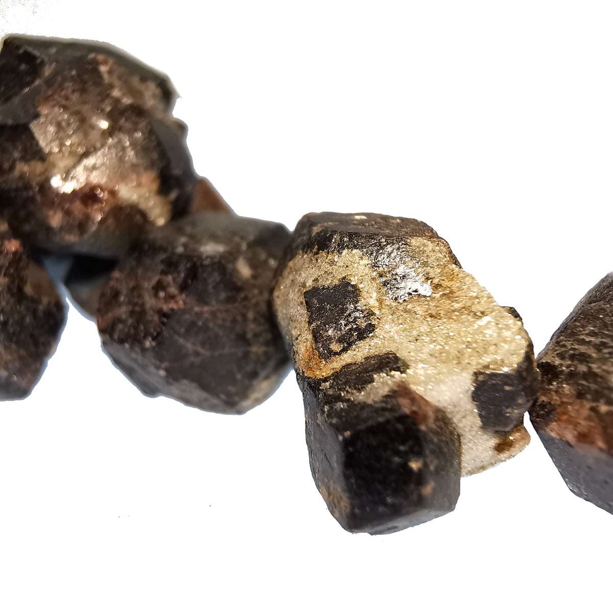 Garnet from Prince Rupert, BC – crystals, close view
