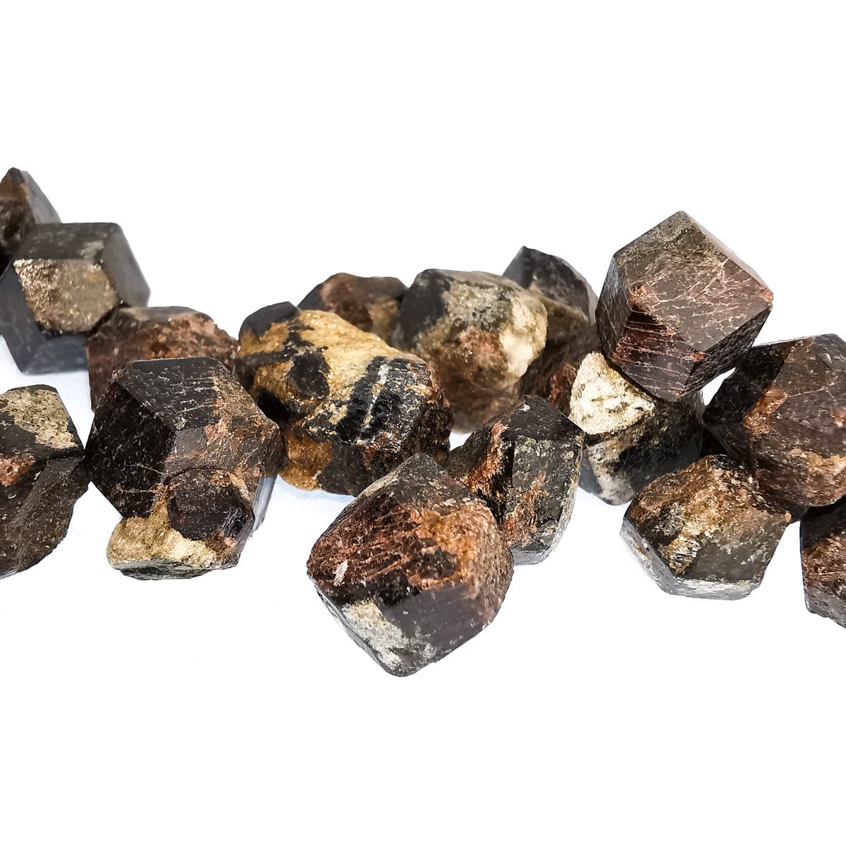 Garnet from Prince Rupert, BC – row of crystals