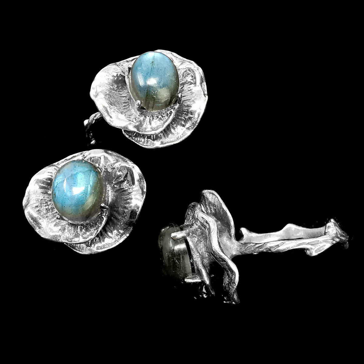 Labradorite Lily Pad ring in sterling silver.