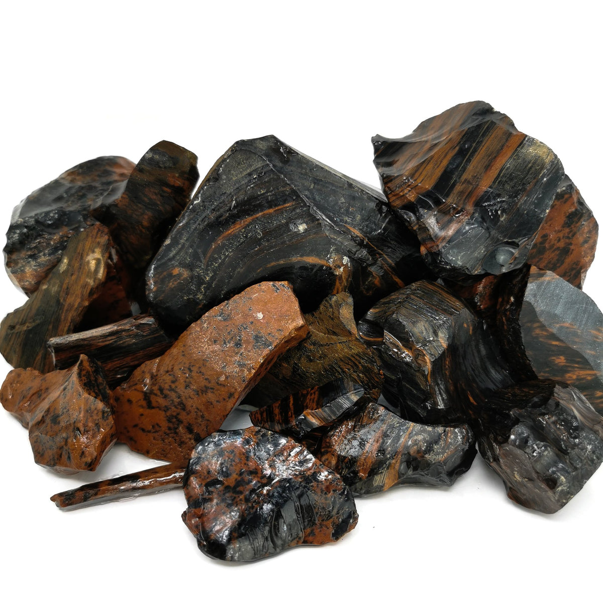 Mahogany obsidian rough from Little Glass Butte, Oregon, USA – pile of pieces