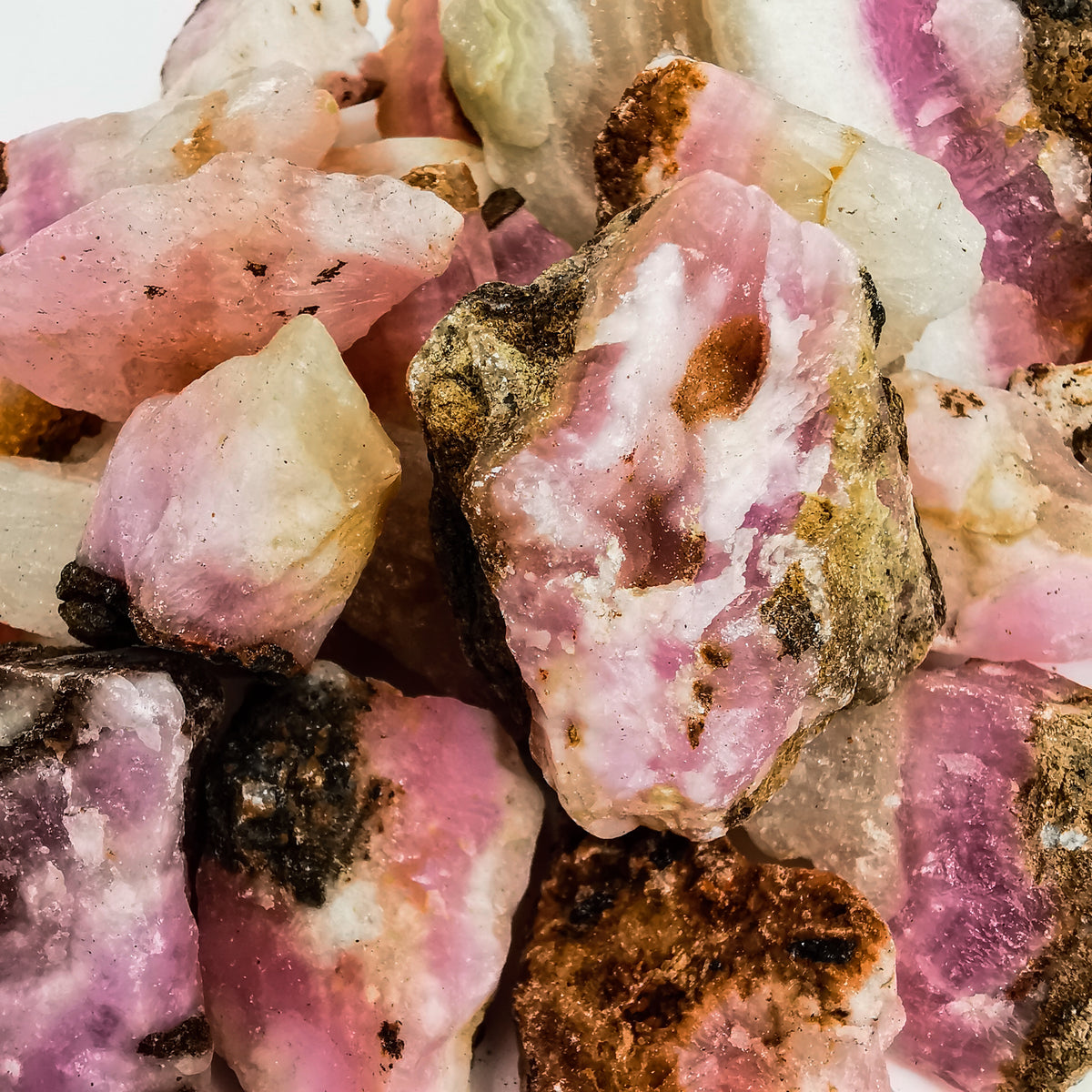 Pink calcite, Pakistan: close view of rough pieces