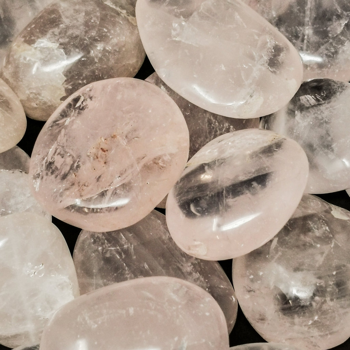 Rose Quartz palm mini.