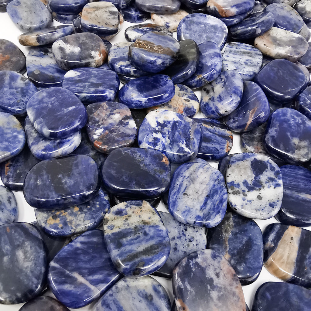 Sodalite mini palm stone flat tumble – palm stones, close view