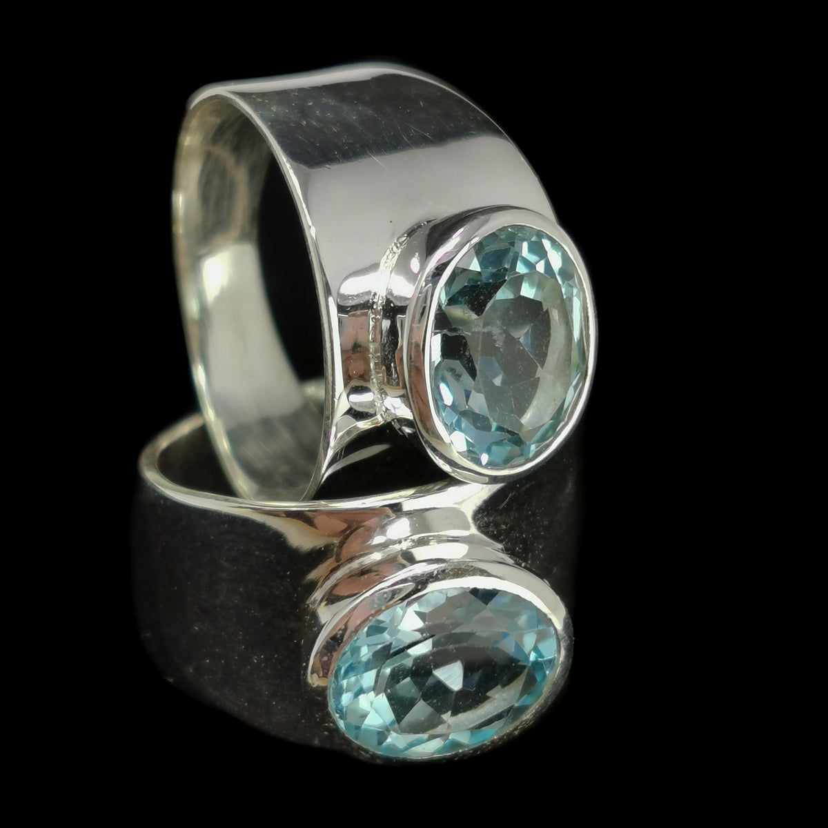 Sterling Silver Wide Shank ring.