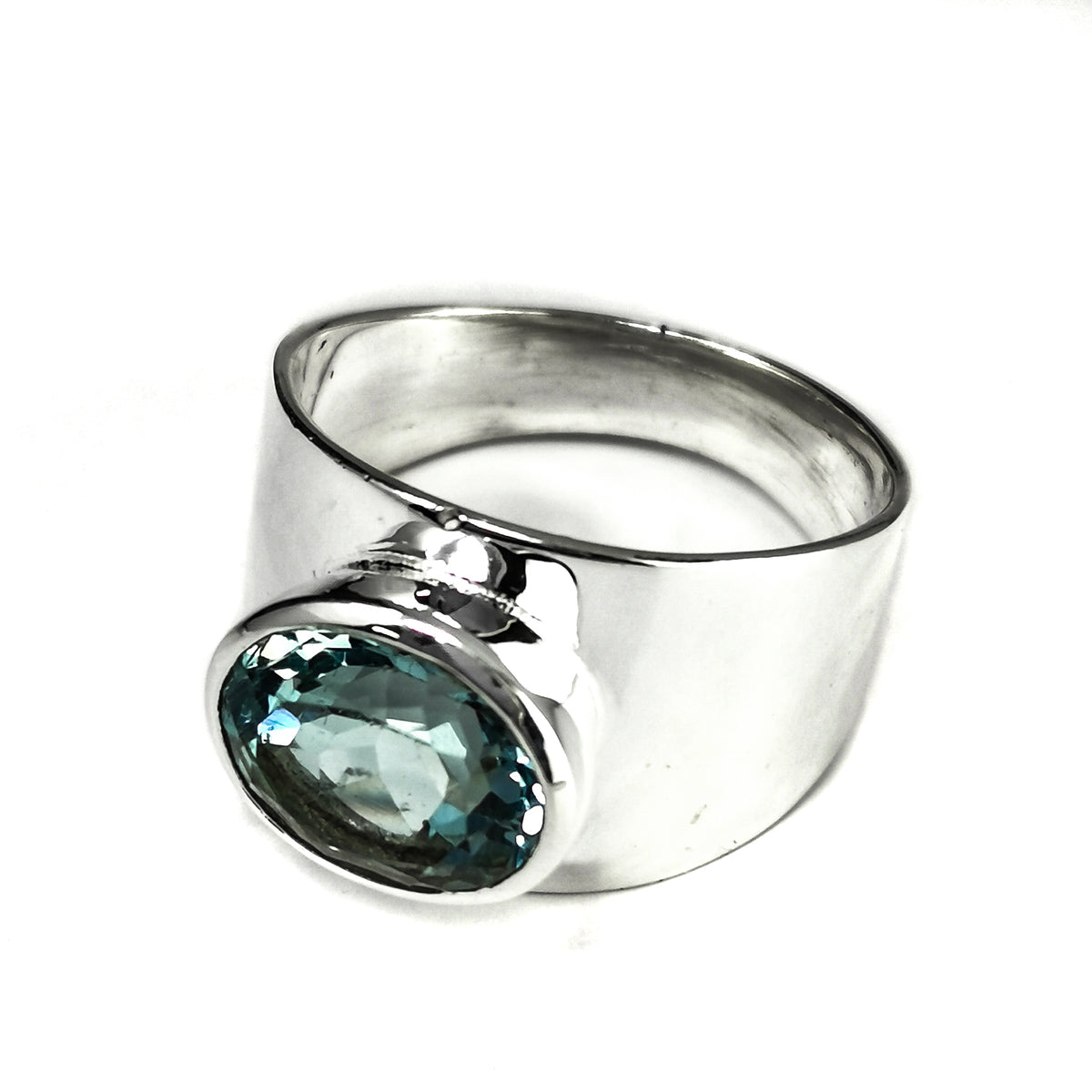 Sterling Silver Wide Shank ring.