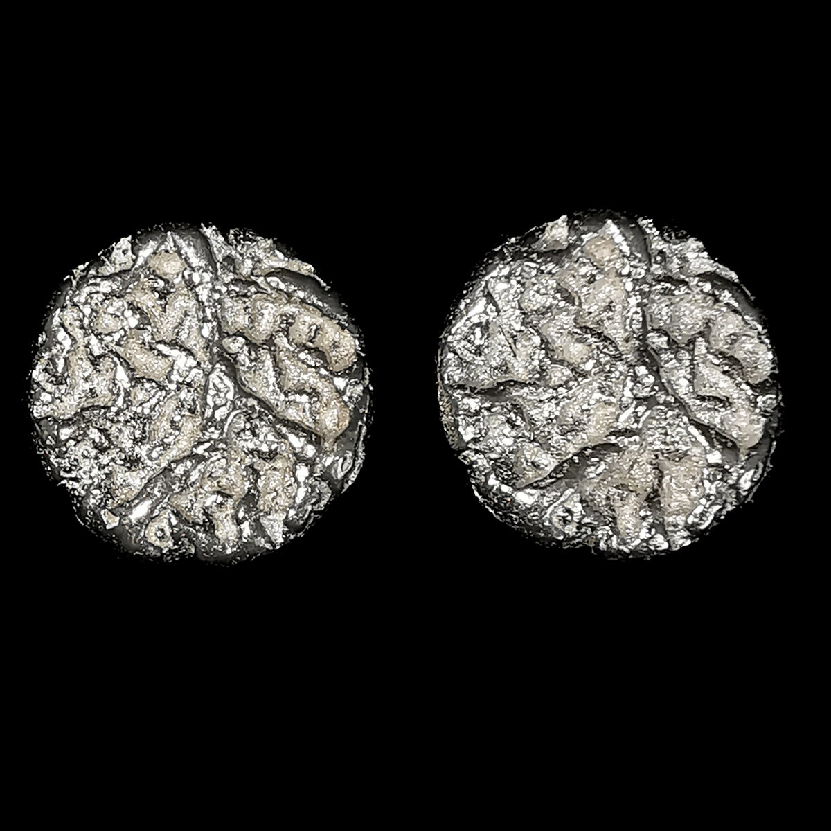 Goopies Stud earring in sterling silver.