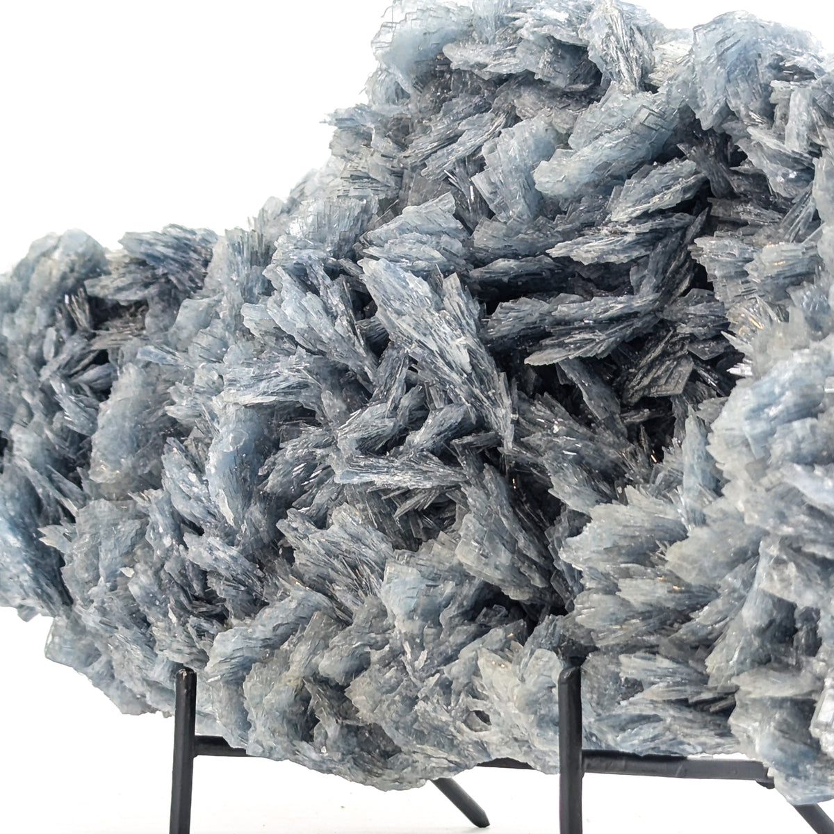 Cavnic Blue Barite specimen, barium sulfate, from Cavnic Mine, Cavnic, Maramureș County, Romania.