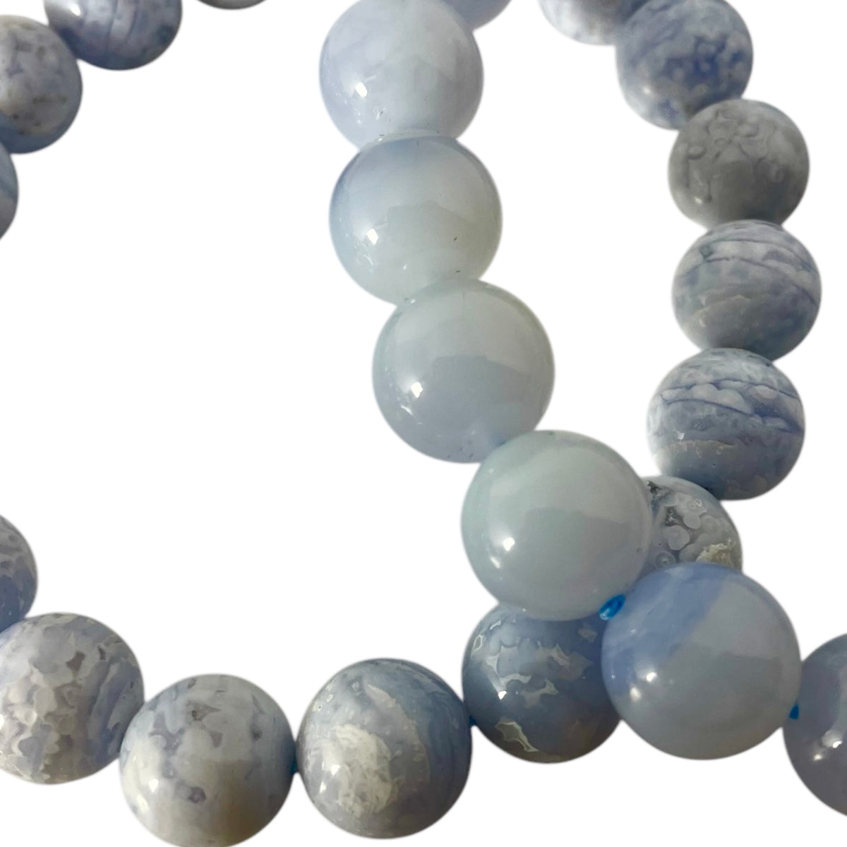 Blue lace agate round bead bracelet – beads, close view