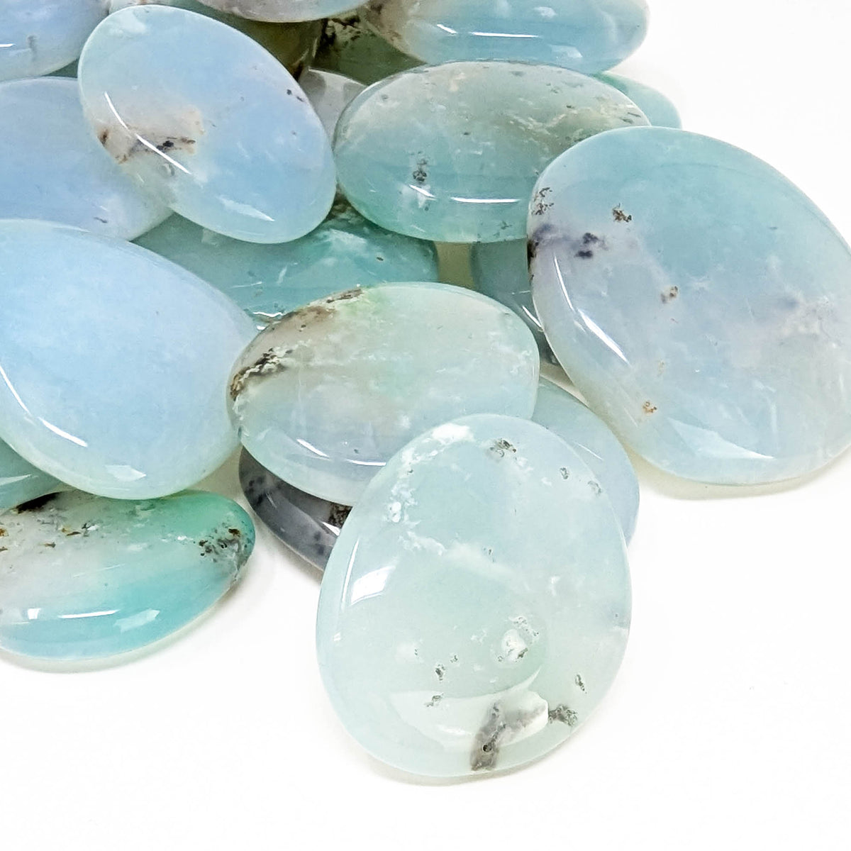 Chrysoprase mini palmstone, a variety of chalcedony.