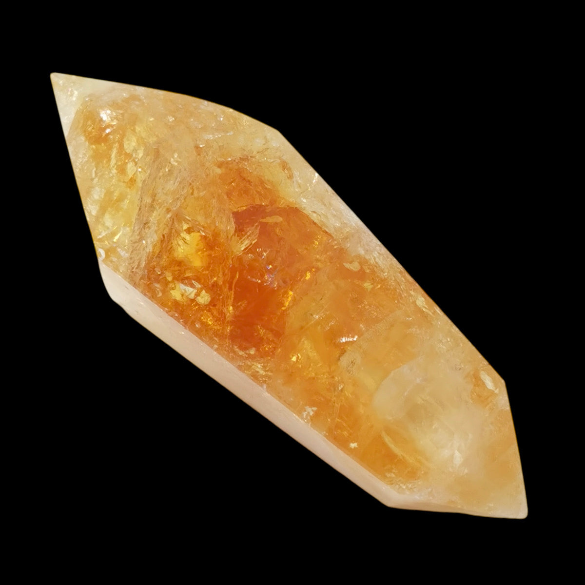 Citrine Vogel wand, Brazil: wand at an angle