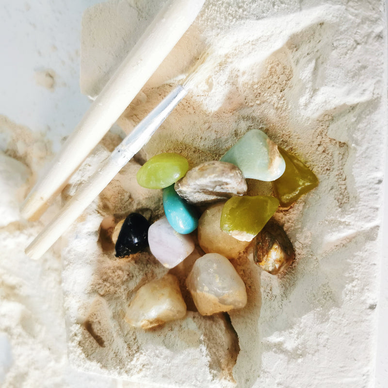 Rock Extraction Kit Rock Mineral and Crystal Treasure - Excavation Kit
