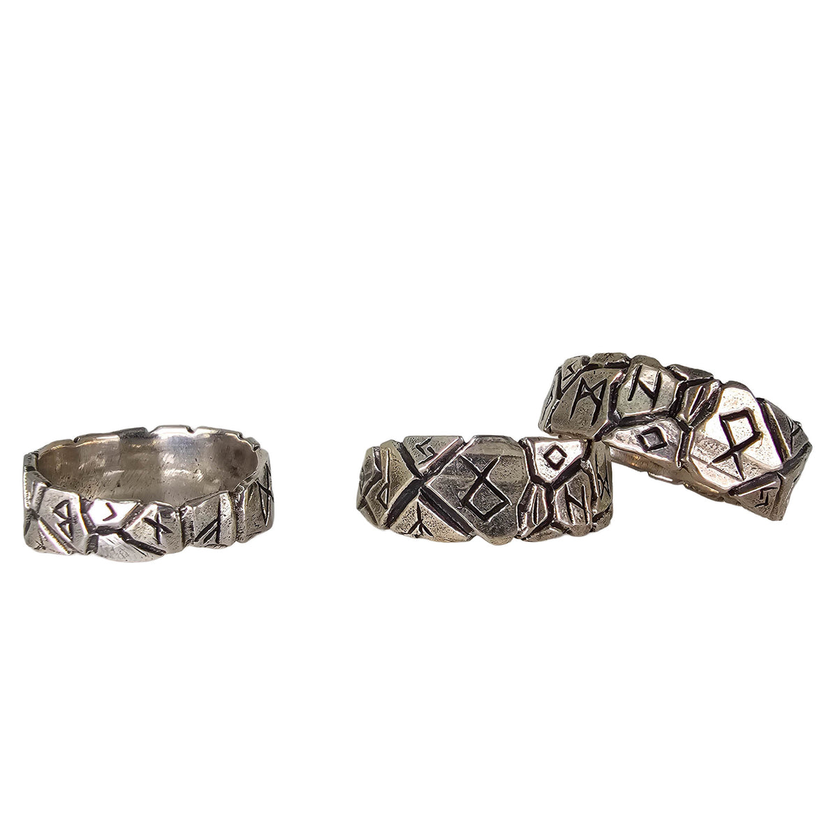 Heimdall organic ring in sterling silver (oxidized).