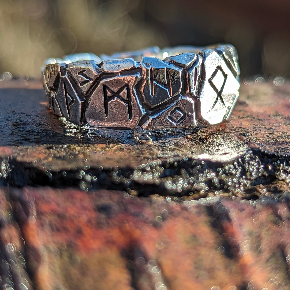 Heimdall organic ring in sterling silver (oxidized).