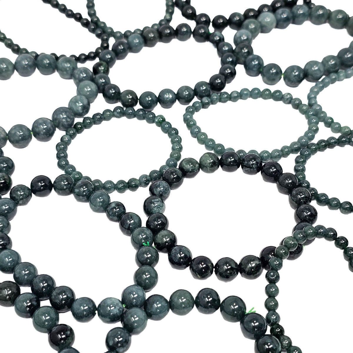 Jadeite round bead bracelet.
