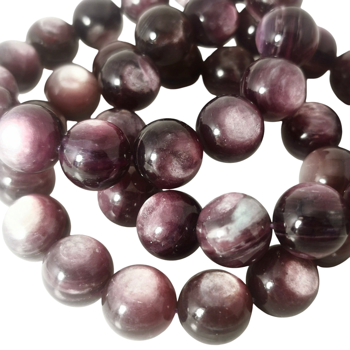 Lepidolite bead bracelet – beads, close view