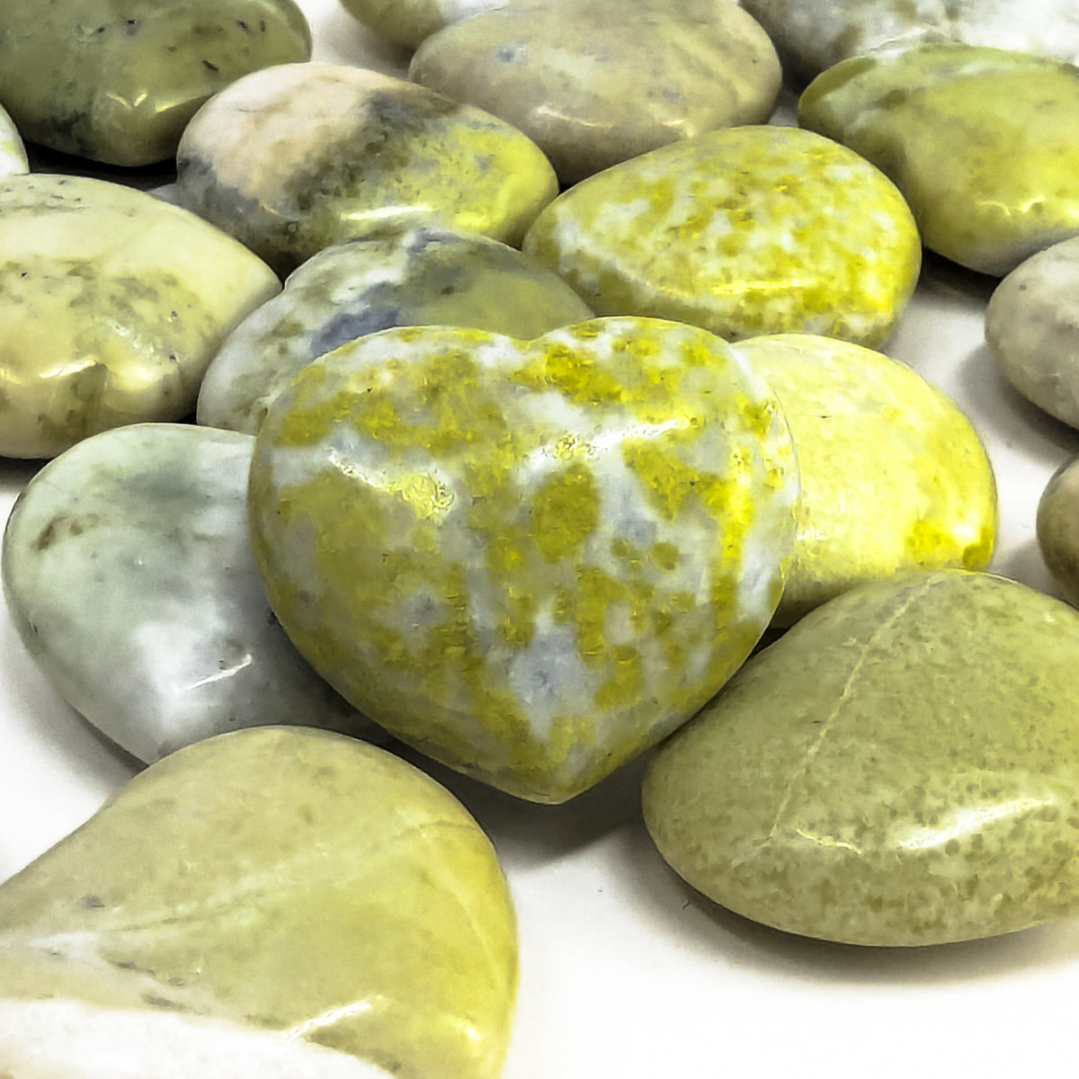 Lizardite mini heart.