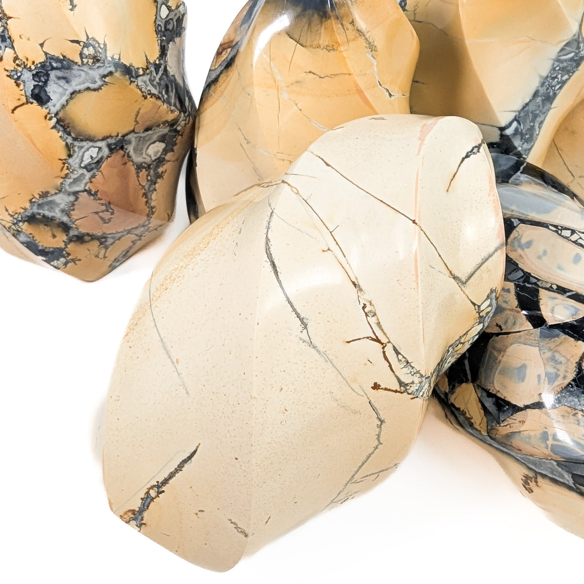 Maligano Jasper flame from Indonesia.