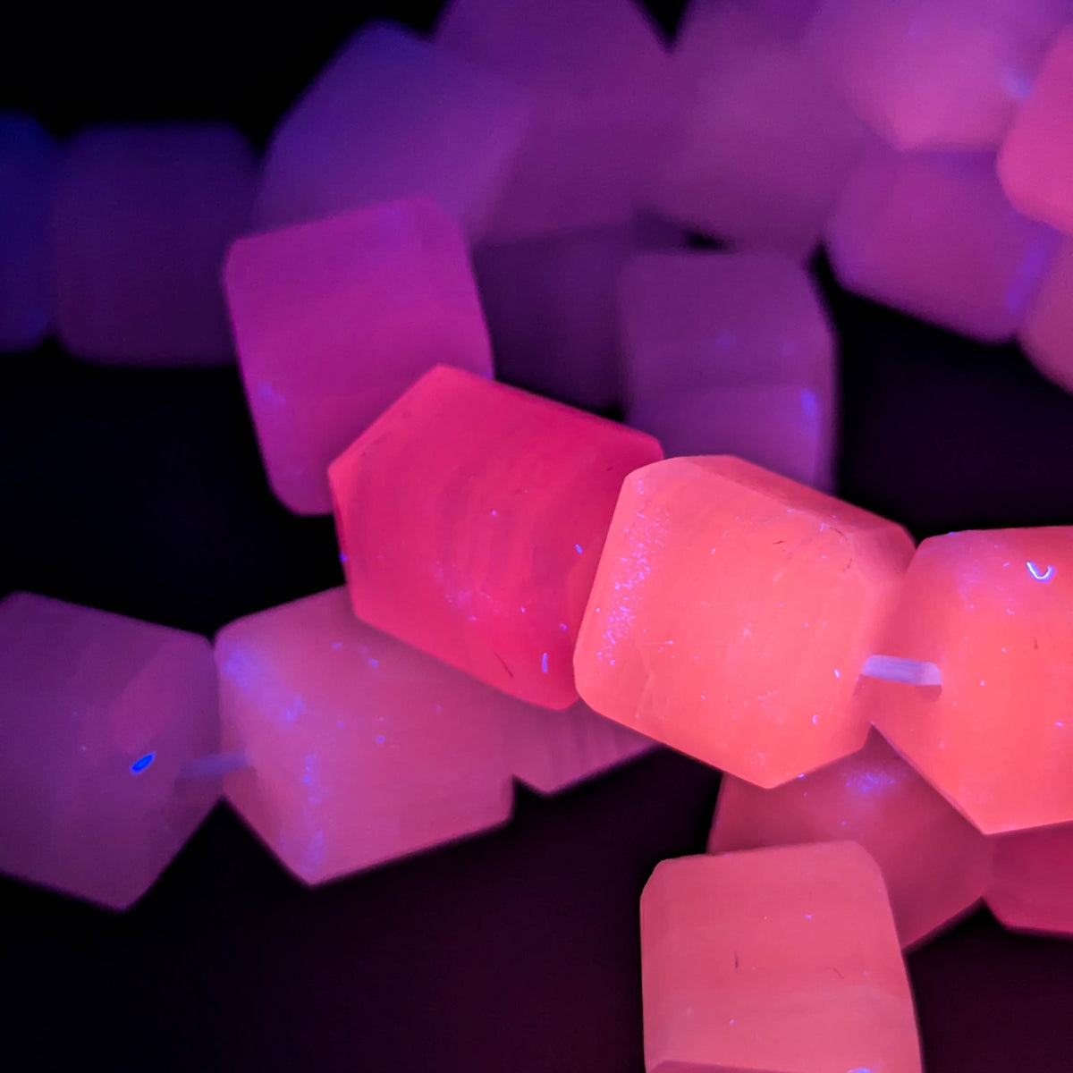 Mangano Calcite bead bracelet.