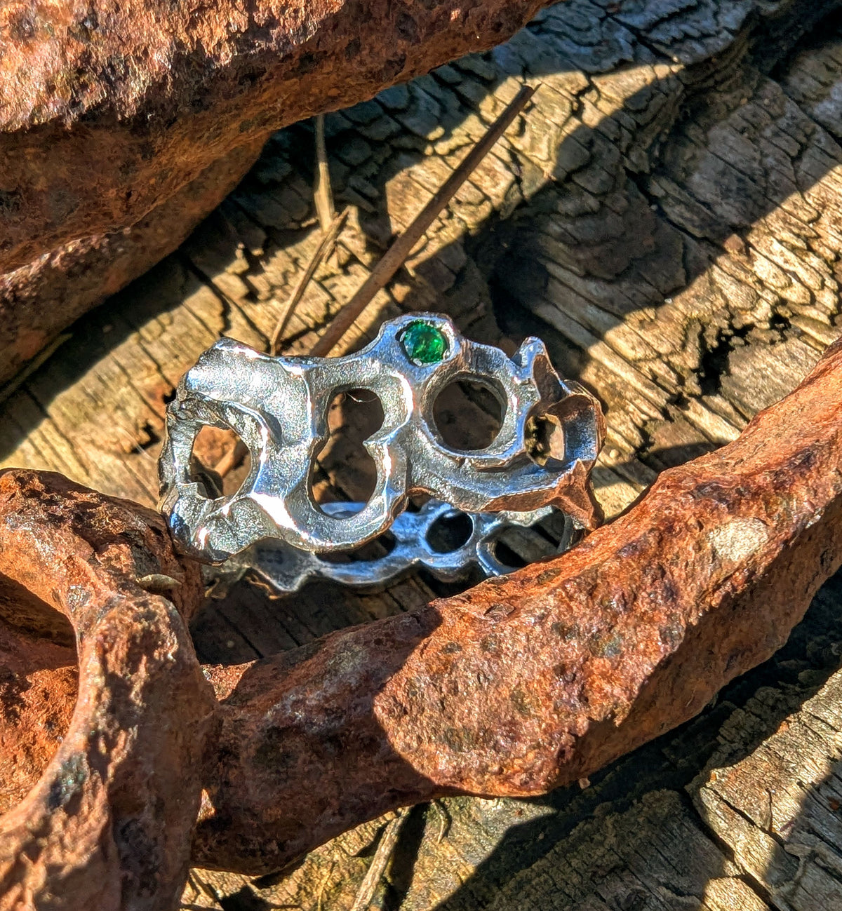 Caturix organic ring in sterling silver with Tsavorite Green Garnet.