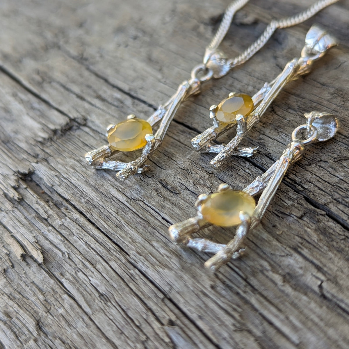 Twig and BC agate pendant: pendants on chains