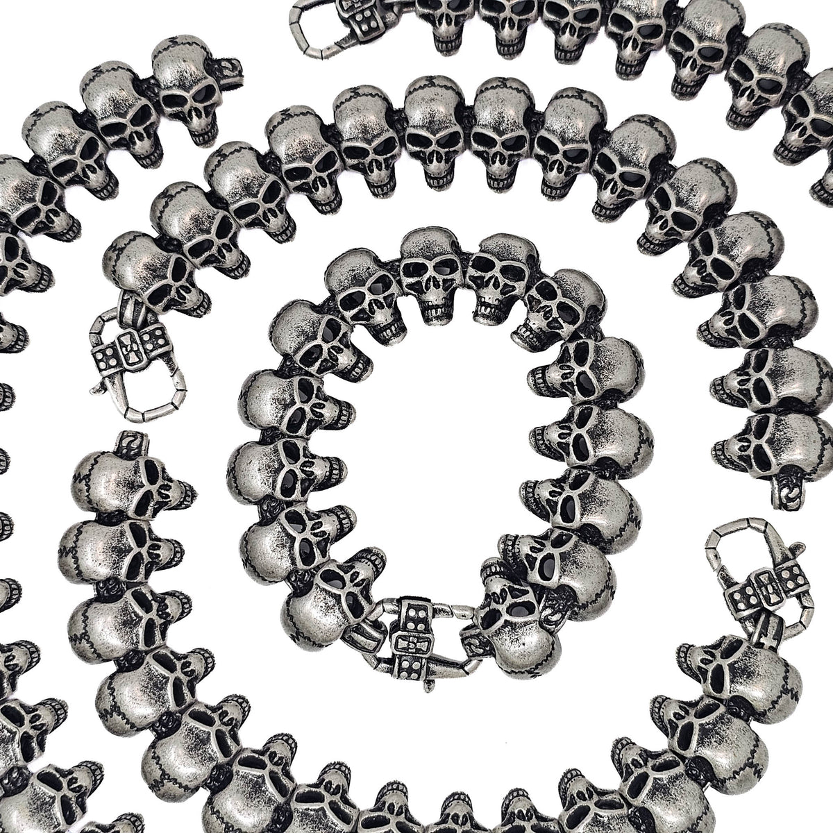 Skull Link stainless steel bracelet.