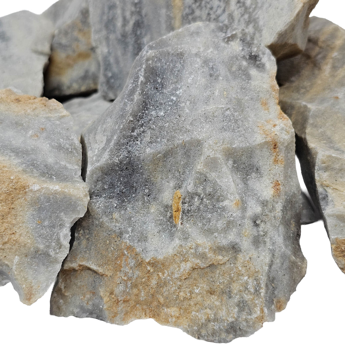 Tallahatta quartzite rough from Mississippi – close-up of fractured pieces