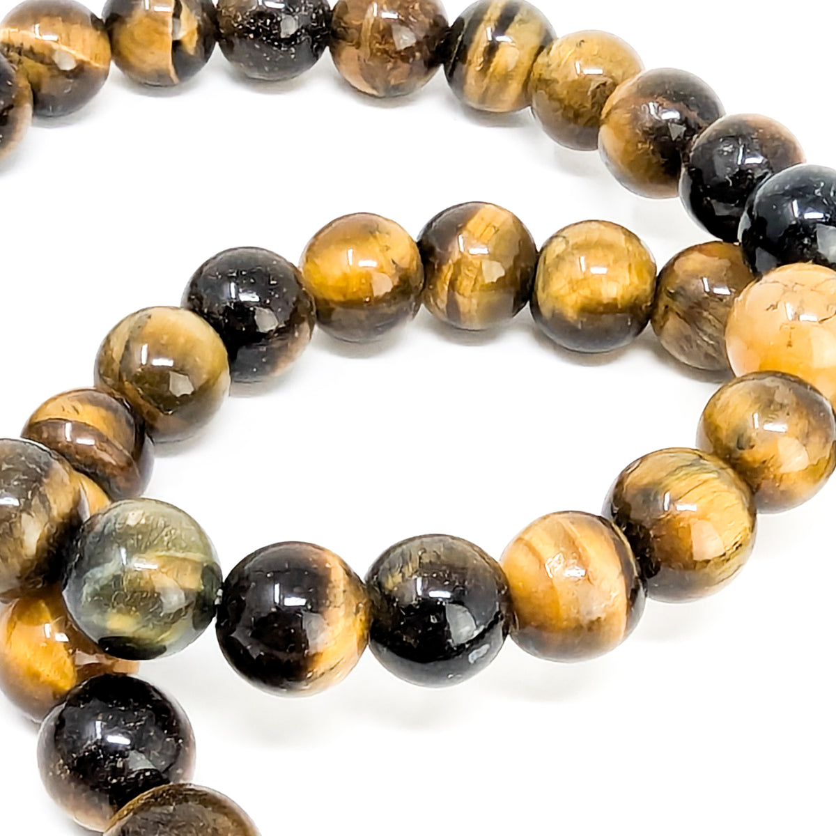 Tiger's eye bead bracelet from South Africa – bracelet beads, close up