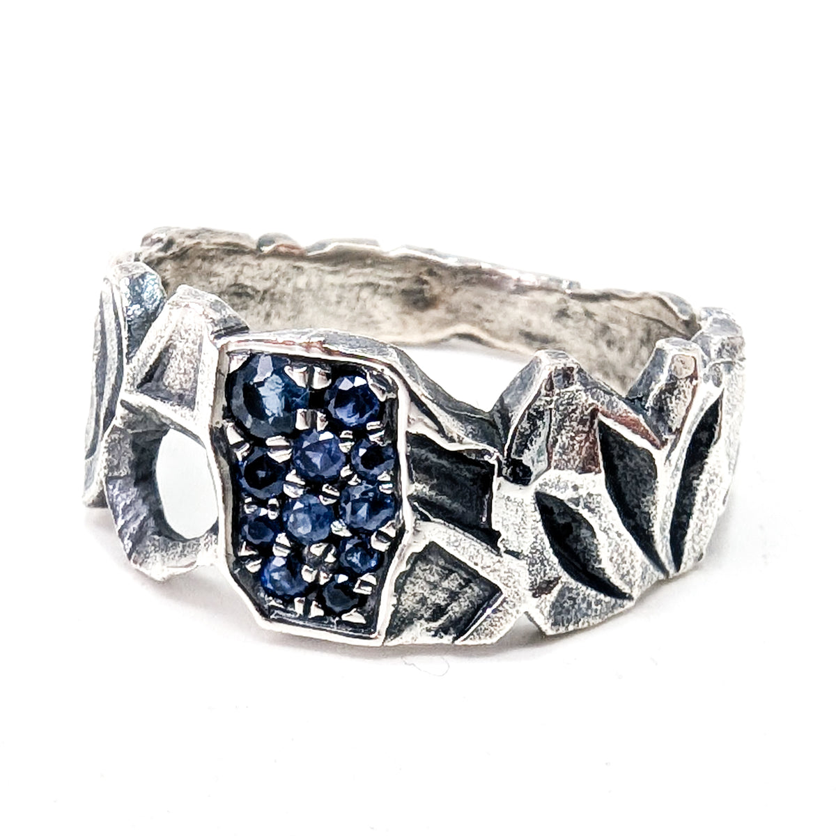Volans free flow ring in sterling silver.
