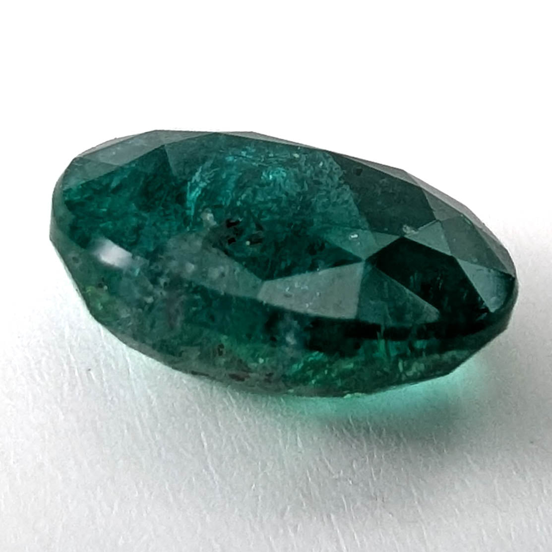 Emerald faceted oval cut gemstone, 2.45ct, alternate angle, view 6 of 18