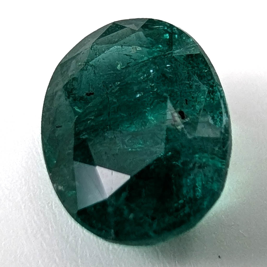 Emerald faceted oval cut gemstone, 2.45ct, alternate angle, view 8 of 18