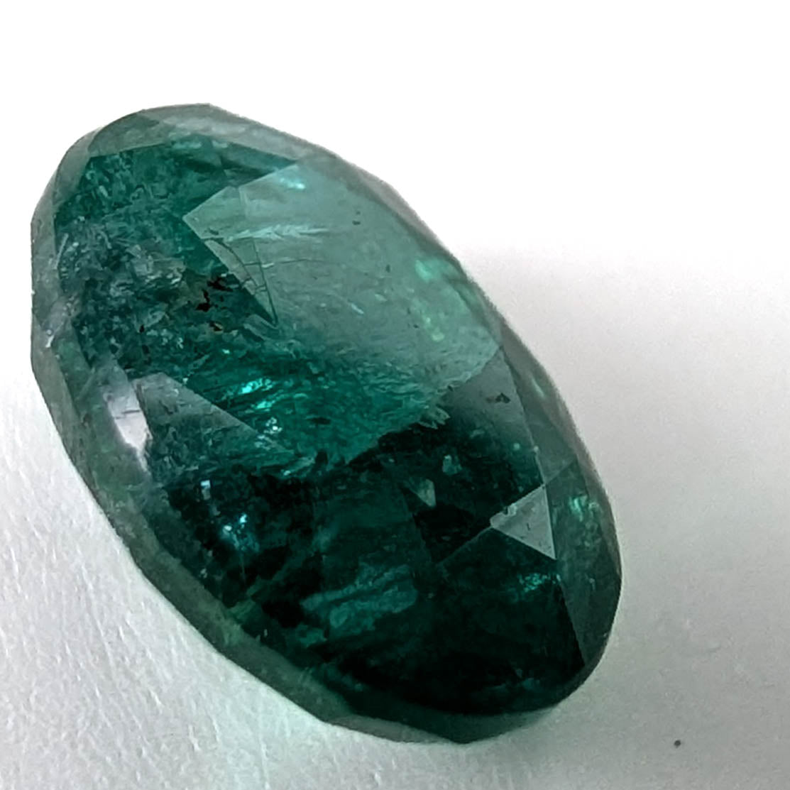 Emerald faceted oval cut gemstone, 2.45ct, alternate angle, view 12 of 18