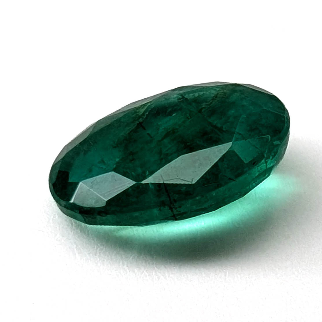 Emerald faceted oval cut gemstone, 3.15ct, alternate angle, view 4 of 13