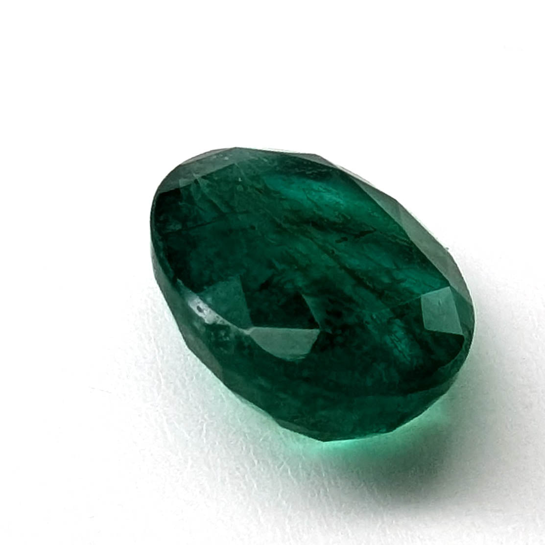 Emerald faceted oval cut gemstone, 3.15ct, alternate angle, view 5 of 13