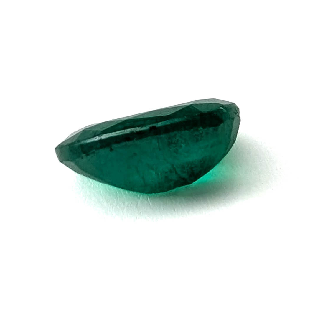 Emerald faceted oval gemstone, 1.92ct, side profile, view 7 of 12