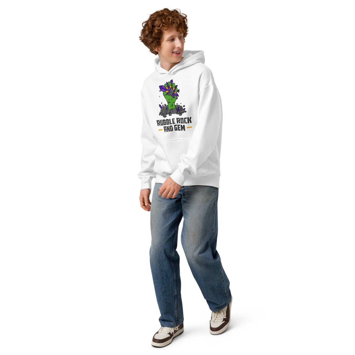 Men’s box hoodie with the classic logo.